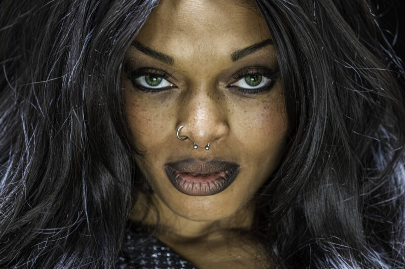 Portrait-WS - Shayna